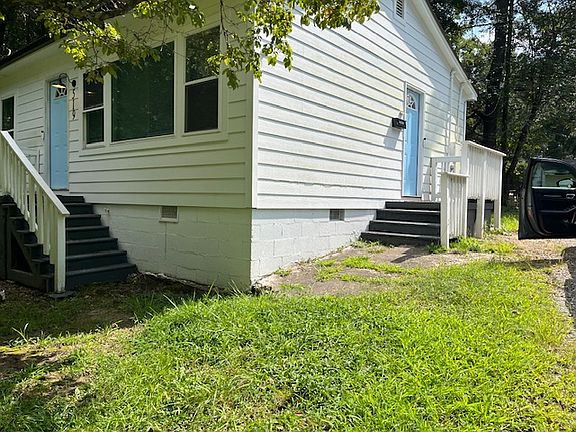 5th image of 519 E Carpenter St