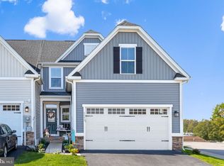 1131 Greenleigh Dr, York, PA 17403