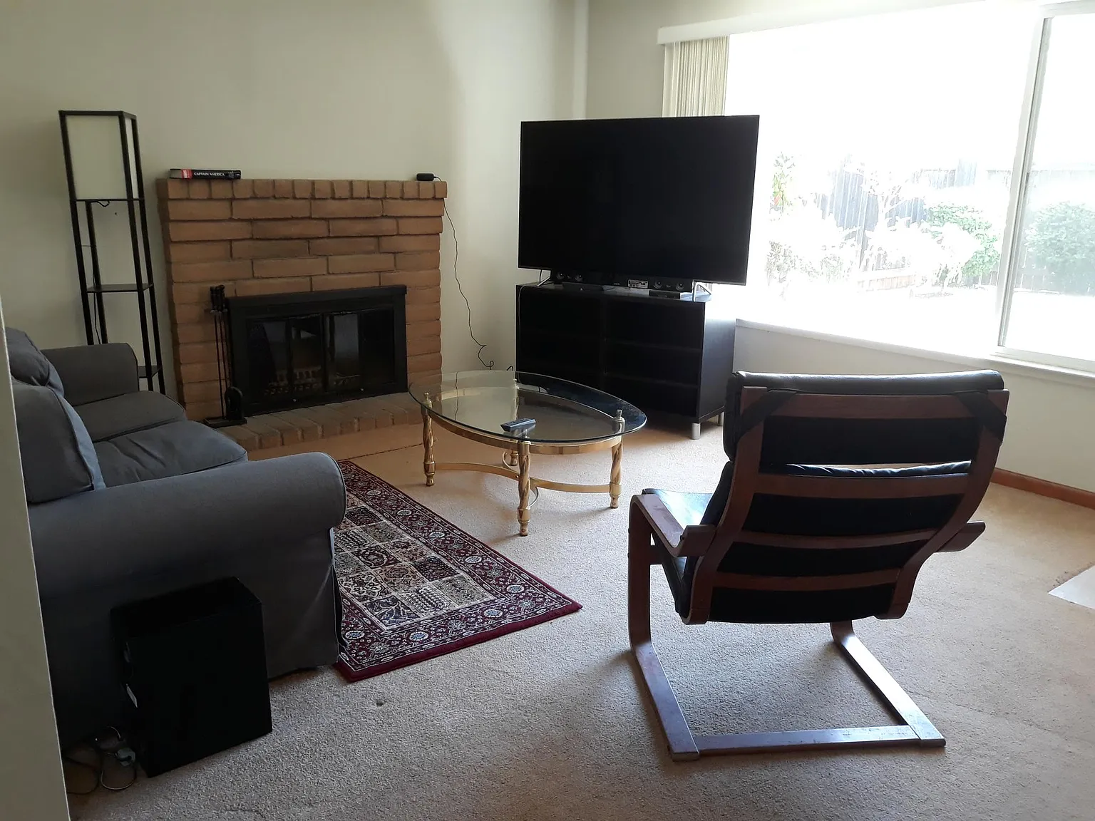 3 bed, 1.5 bath, 1060 sqft, $2,650 — Photo 3