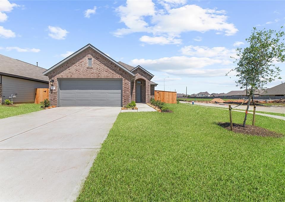 1st image of 20555 Laila Manor Ln