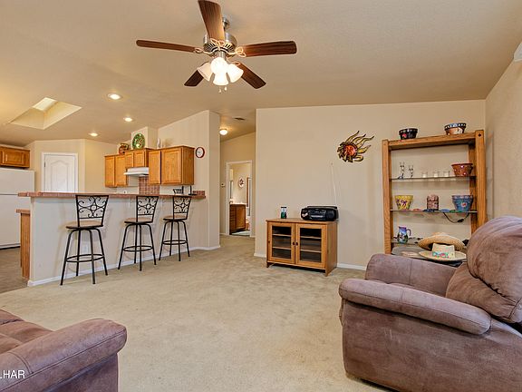 2nd image of 49531 Pearl Ave