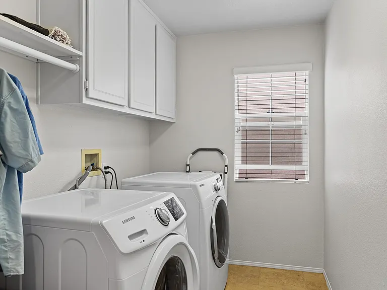 948 Avalon Way — Photo 14