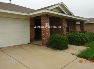 108 Shady Creek Ln, Terrell, TX 75160
