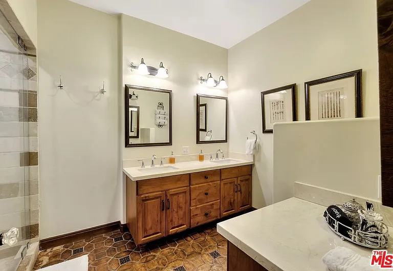 3425 Oak Glen Dr #1 — Photo 10