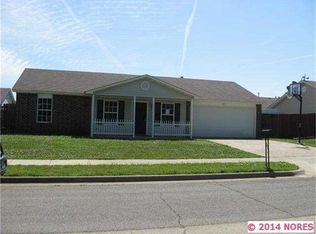 520 NE Elmhurst Ave, Bartlesville, OK 74006