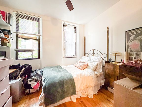 4th image of 424 E 82nd St APT 3RE