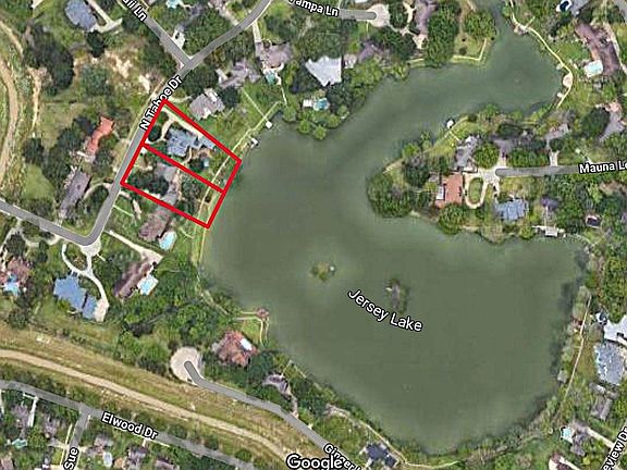3rd image of 8210 N Tahoe Dr