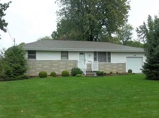 1071 Collins St, Youngstown, OH