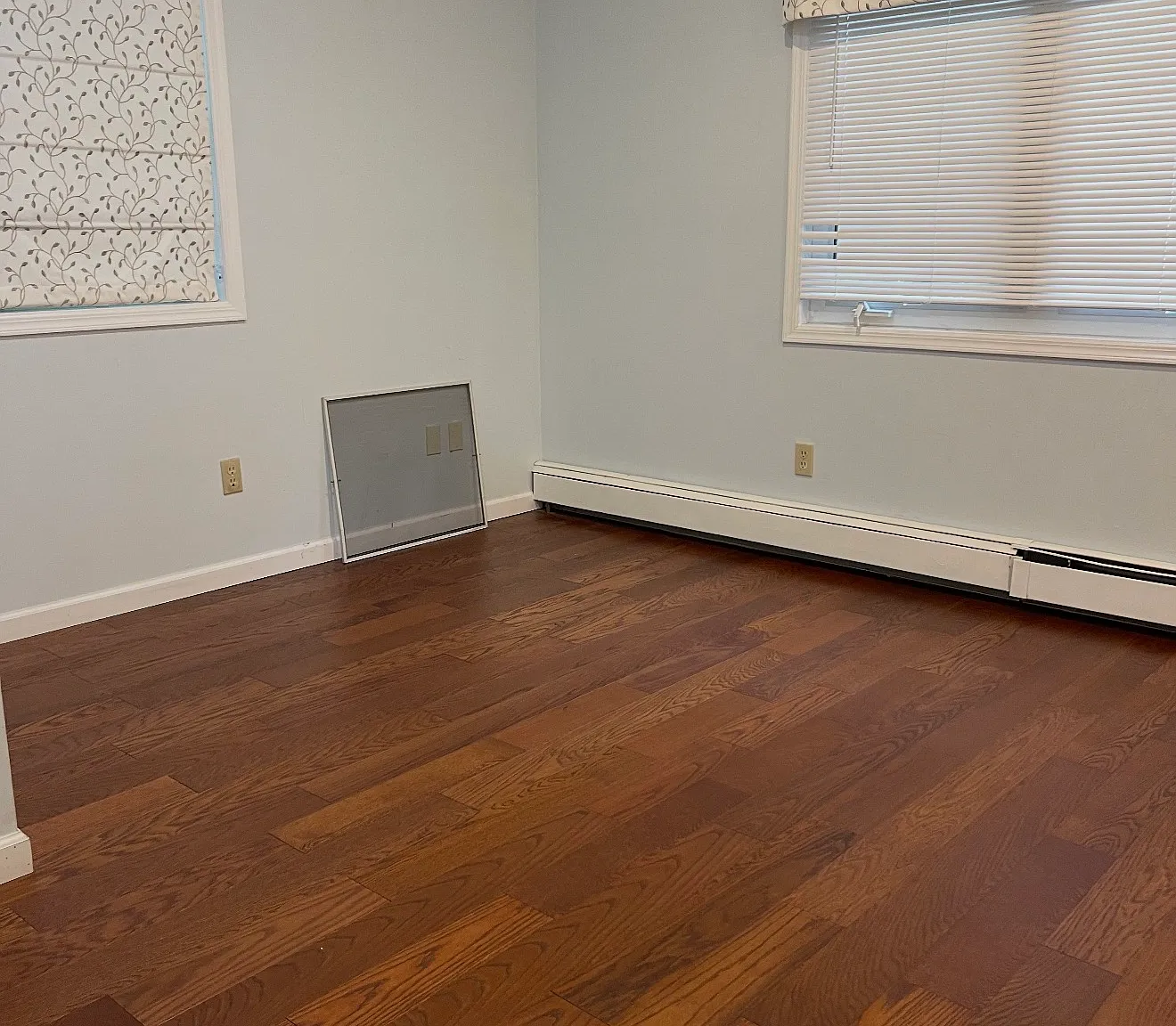 2 bed, 900 sqft, $2,700 — Photo 1