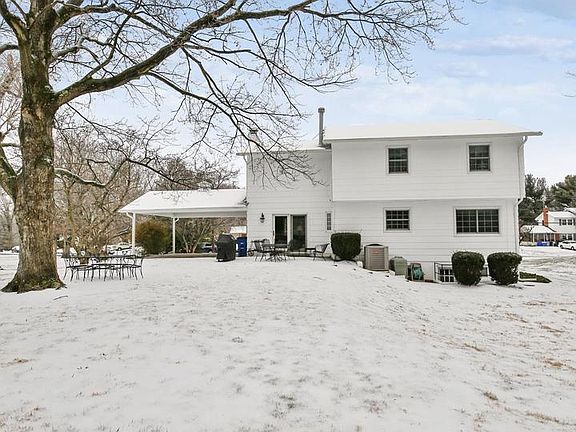4th image of 17505 Beauvoir Blvd