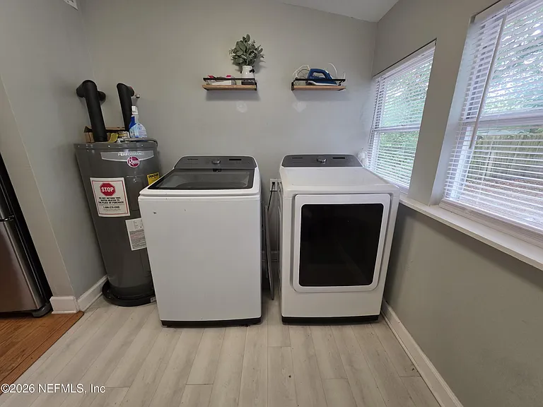 3353 Dellwood Ave — Photo 13