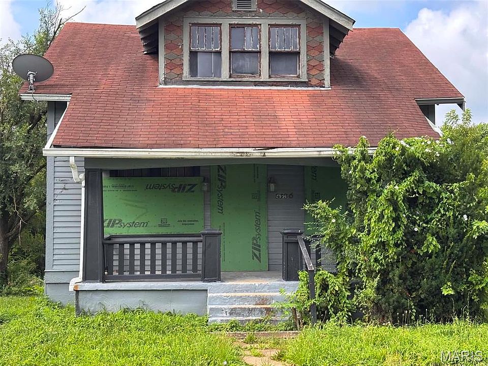 1st image of 5936 Garesche Ave