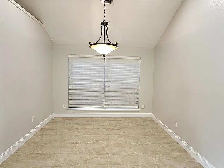 5227 Clarkston Ln — Photo 8