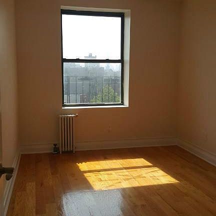 2nd image of 3 Meserole St APT 30