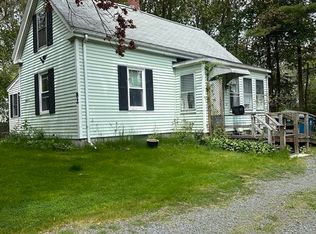 82 Cross St, East Bridgewater, MA 02333