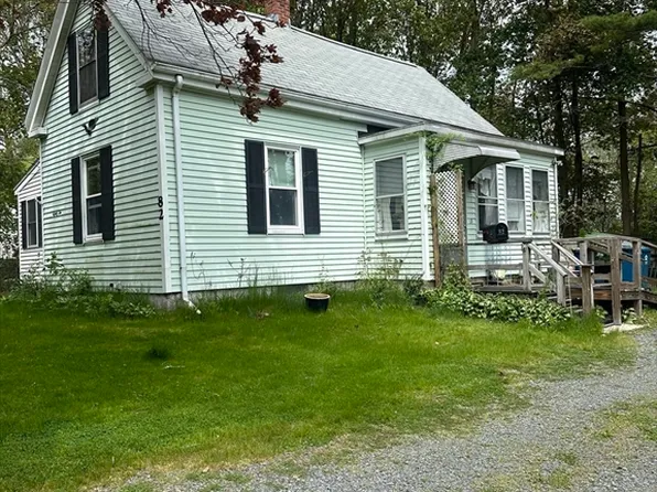 82 Cross St, East Bridgewater, MA 02333
