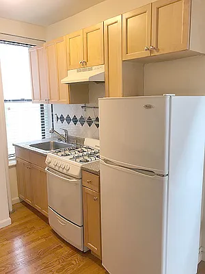 Rented by AJ Clarke | media 27