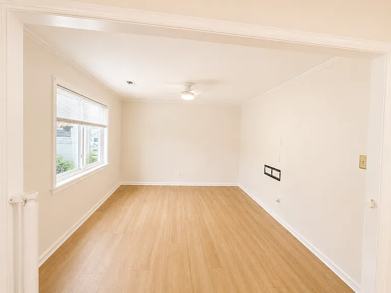 1004 Blanton Pl — Photo 2