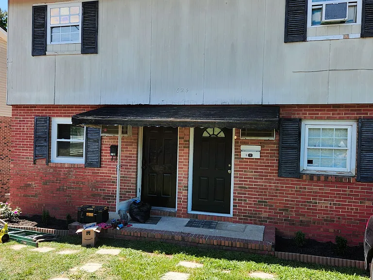 624 Middle St #A — Photo 9