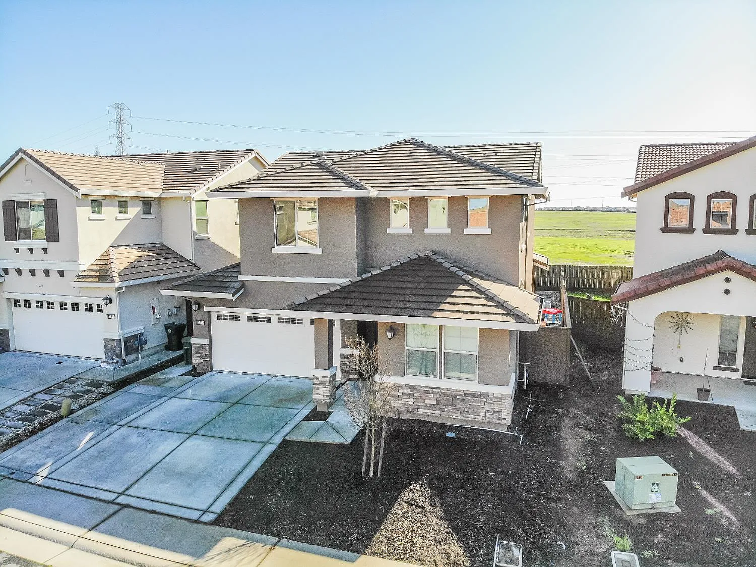 12528 Farlen Cir photo 1