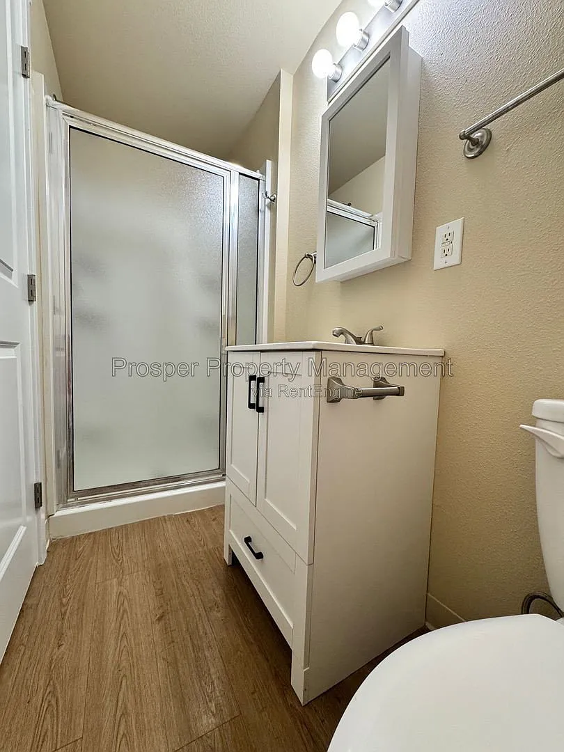 4 bed, 2.0 bath, 1342 sqft, $2,795 — Photo 4