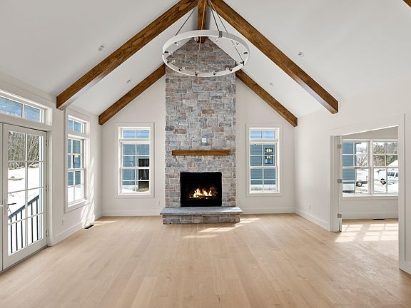 4th image of 100 Wadleigh Street