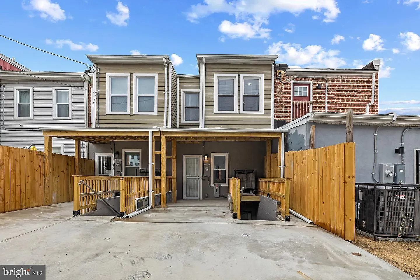 1 bed, 1100 sqft, $1,695 — Photo 2