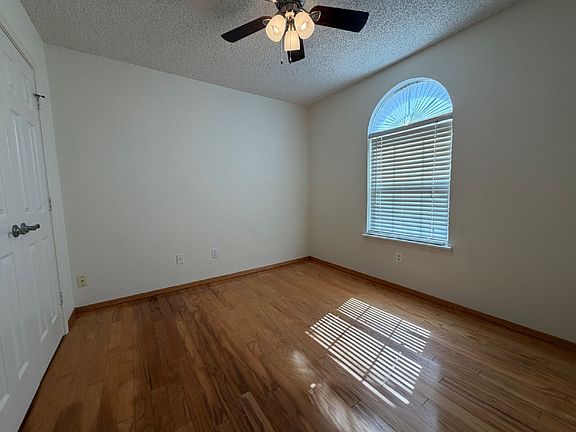 4th image of 1109 Liberty Ave