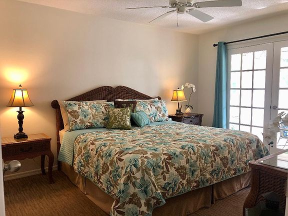 King bed. 
Well stocked with linens.