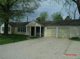 8737 N Service Rd, Bourbon, MO 65441