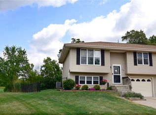 112 Woodview Ln, Marseilles, IL 61341