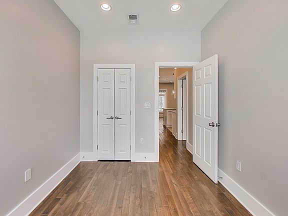 2nd image of 1220 19th St NE APT 2A