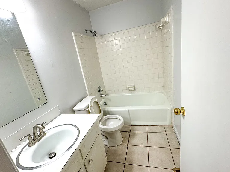 3616 Suffolk St — Photo 9