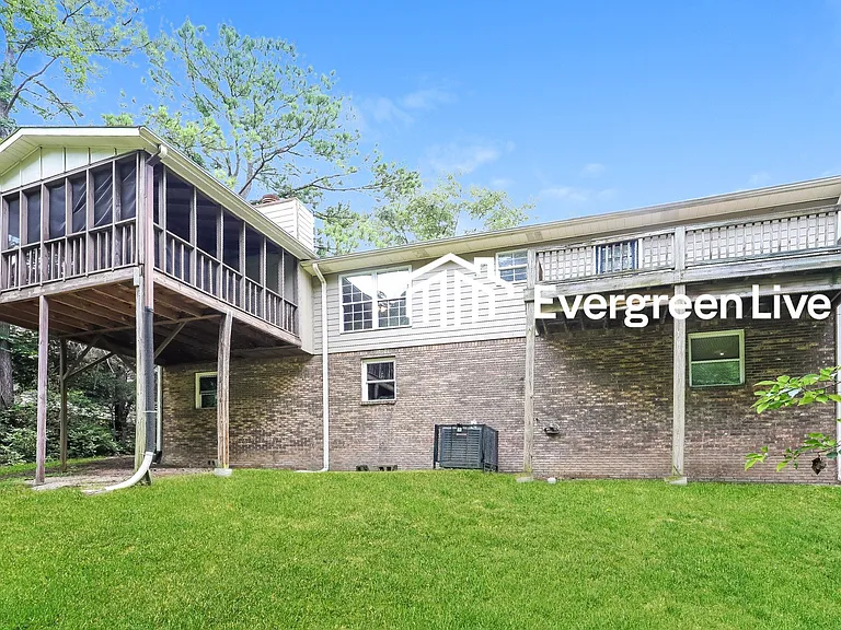 1356 Old Boston Rd — Photo 15
