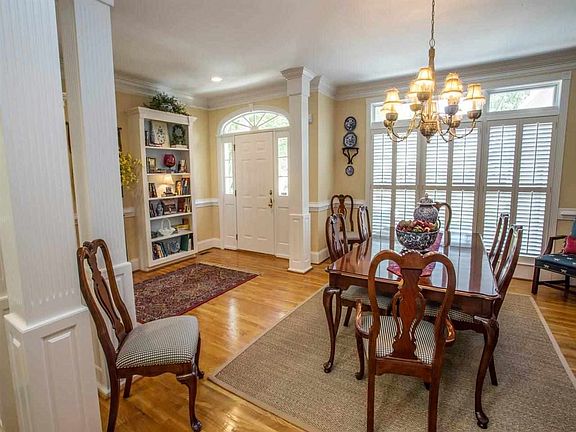 3rd image of 229 Hidden Hills Dr