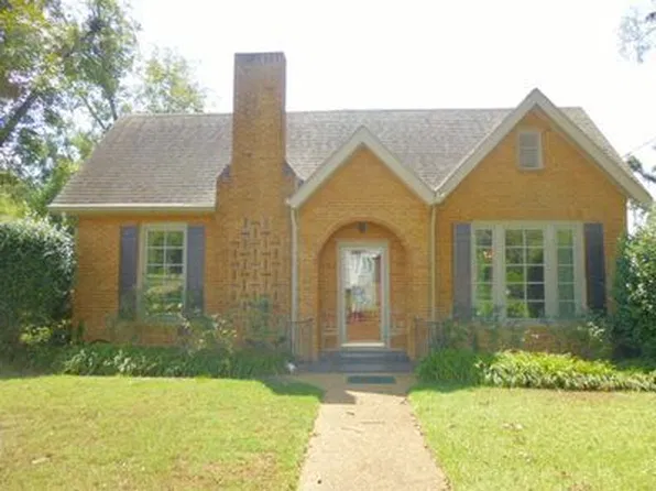 208 E Livingston St, San Augustine, TX 75972