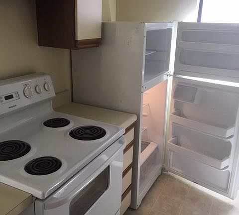 5th image of 4733 Haines St