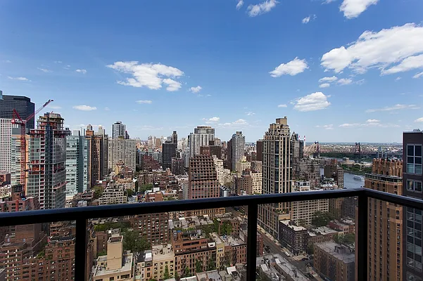 Sold by Corcoran | media 23