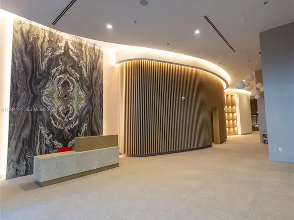 3034 Oak Ave Unit 408, Miami, FL 33133