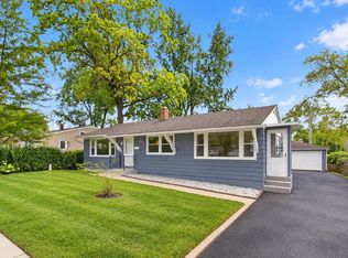 383 Tee Ln, Carpentersville, IL 60110