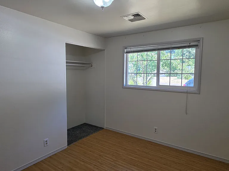 342 Norman Ave — Photo 17
