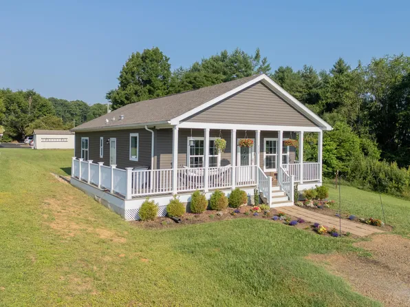 111 NW Clementine Ln, Floyd, VA 24091