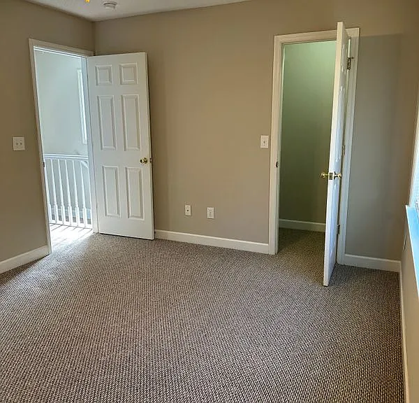111B Laura Ln — Photo 17