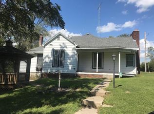 464 N Cross St, Fillmore, MO 64449