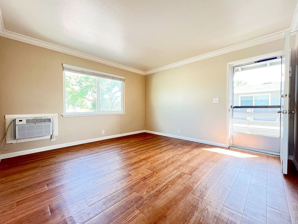 1st image of 330 Ventura Ave APT 5