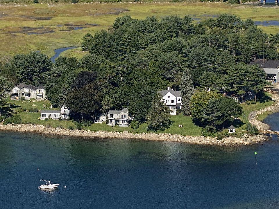 Aerial view of Dockside.