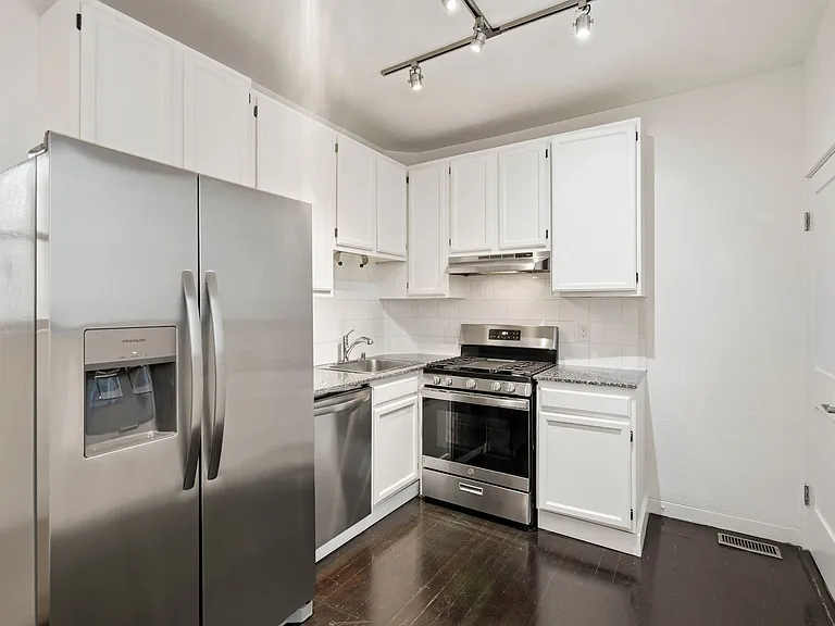 75 Lafayette St #1 — Photo 13