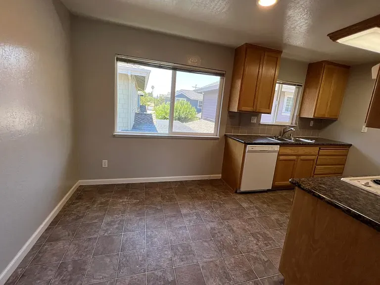 119 Fulton St #3 — Photo 9