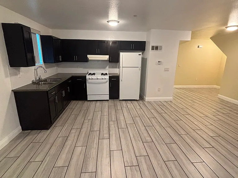 4310 Morgan Ave — Photo 3