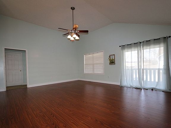3rd image of 7104 W Country Club Dr